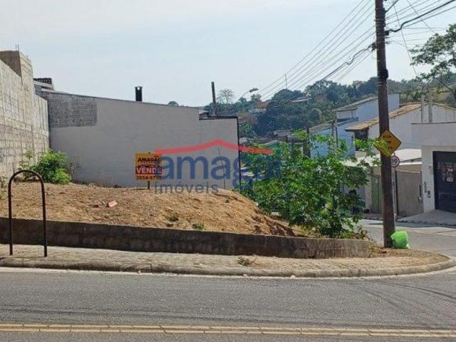 LINDO TERRENO DE ESQUINA NO VILA BRANCA