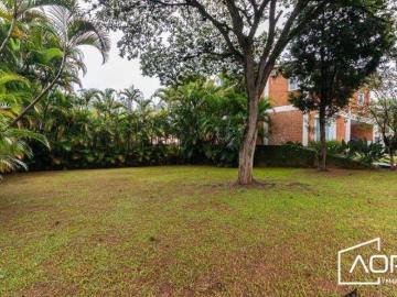 Lindo terreno plano Alphaville 5