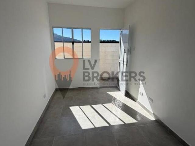 LINDO VILAGIO PRONTO PARA MORAR 2 DORMS 1 SUITE QUINTAL NOS FUNDOS
