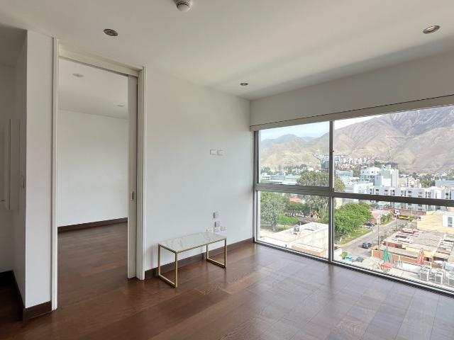 LINDO ALQUILER EN MAGNA HAUS SURCO 1 DORMITORIO COCHERA