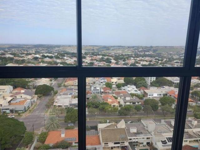 Lindo apartamento 4 suítes, andar alto à venda no Edifício Ônix Tower em Umuarama. 4 vagas, direto