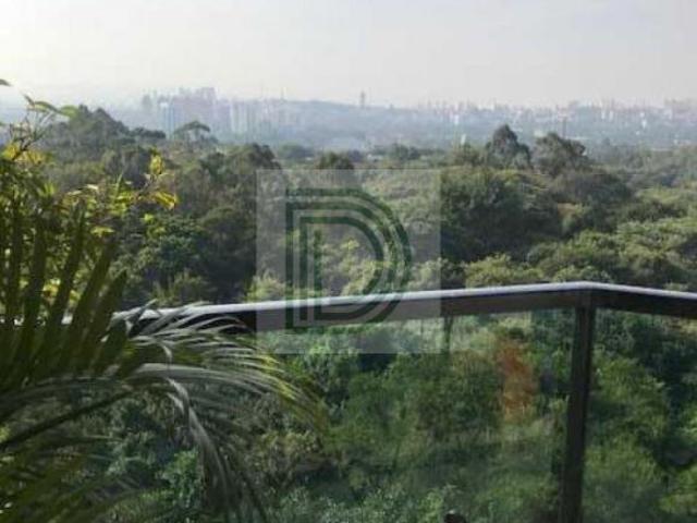 Lindo apartamento 145m², 4 dormitórios 3 suítes, 3 vagas de garagem Vila Indiana