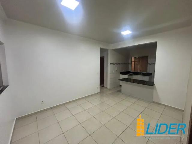 Lindo apartamento térreo