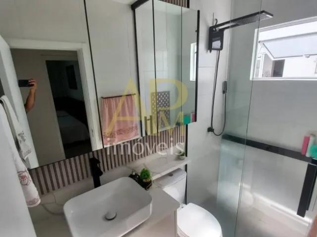 Lindo apartamento à venda: 2 dormitórios, mobiliado no Rio Caveiras/Biguaçu