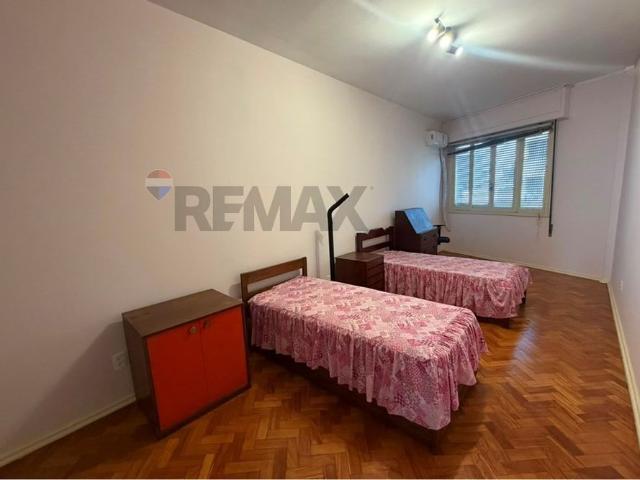 LINDO APARTAMENTO VINTAGE NO FLAMENGO