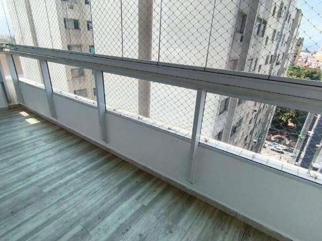 Lindo apartamento a pouco metros da praia, enfrente ao shoping BRISAMAR, 03 dormitorios 02 suites, l