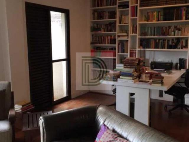 LINDO APARTAMENTO À VENDA 2 DORMITÓRIOS SUÍTE VISTA PARA PRAÇA