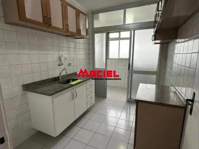 Lindo apartamento com 3 dormitórios, sendo 1 suíte, cozinha planejada e 1 vaga de garagem coberta