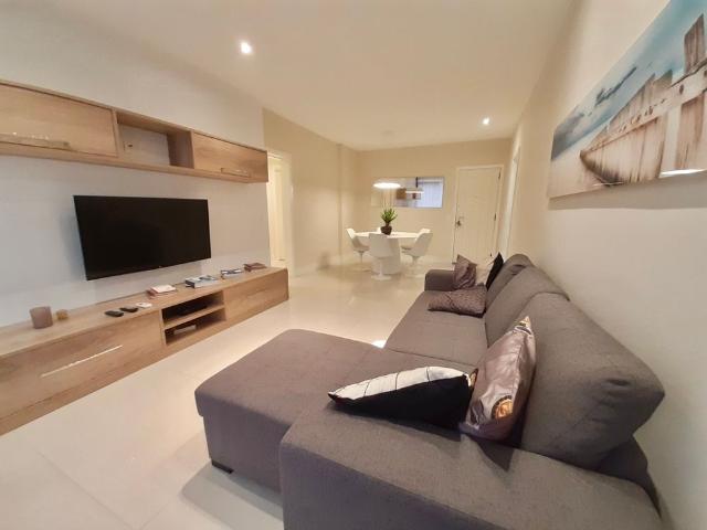 Lindo apartamento com 3 quartos para alugar no Leblon