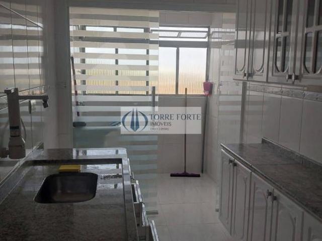 Lindo Apartamento com 2 dormitórios na Vila Ema