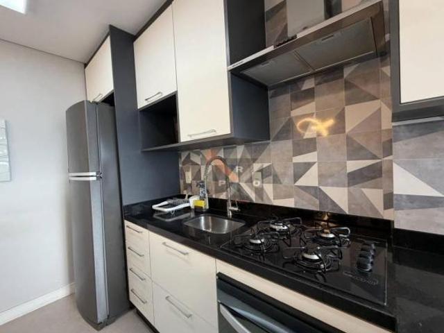 Lindo Apartamento com Móveis planejados e Suíte