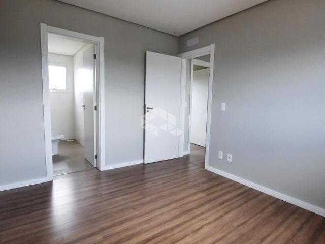 Lindo apartamento com suíte, sacada com churrasqueira, elevador, 1 vaga de garagem