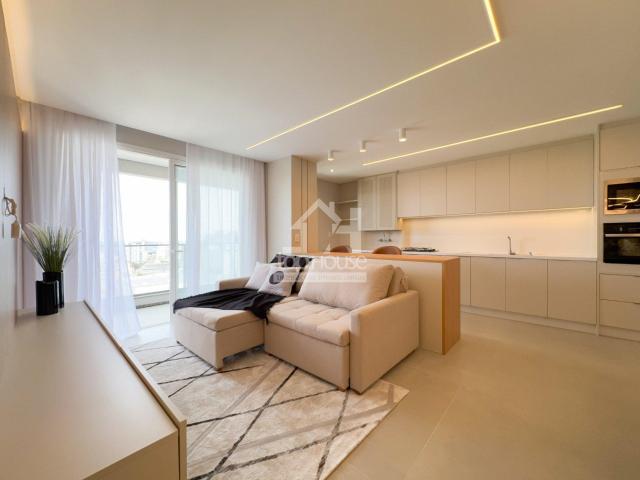 LINDO APARTAMENTO DE ALTO PADRÃO MOBILIADO
