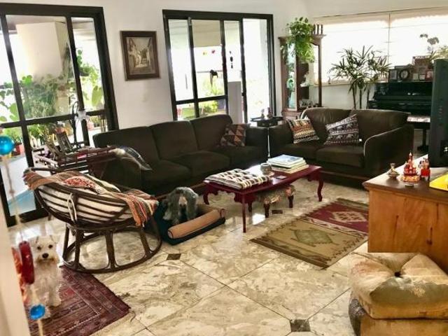Lindo Apartamento em Vila Andrade com 197m²!