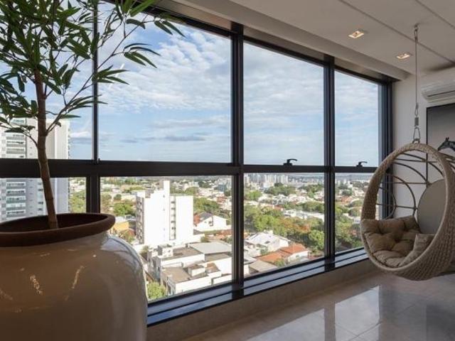 LINDO Apartamento MOBILIADO PORTEIRA FECHADA, alto padrão à venda Ônix Tower em Umuarama. 3 suítes