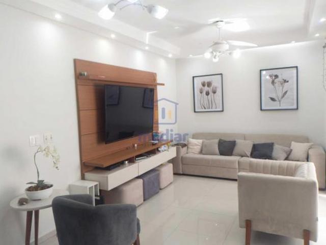 Lindo apartamento na Ponta de Praia com 3 dormitórios, suite e 2 vagas demarcadas !