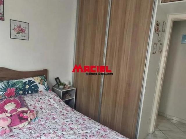 Lindo Apartamento no Jardim Veneza, no Parque industrial com 3 quartos e 1 banheiro / Garagem cobert