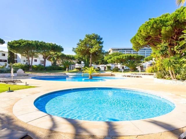 Lindo apartamento numa localização central privilegiada e pe. 112m² Albufeira e Olhos de Água