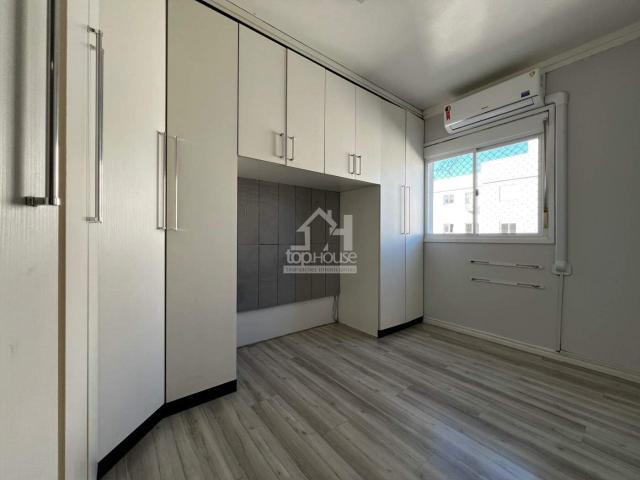 LINDO APARTAMENTO SEMIMOBILIADO PRÓXIMO AO CENTRO