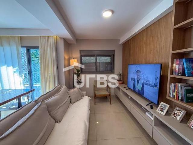 Lindo Apt nascente c/ 01 suíte. Apt com sala ampla com marcenaria, climatizado e projeto luminotécni