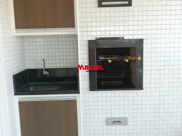 lindo apto com 3dorm, sendo um suite,sala ampla, cozinha com armarios planejados otima localizacao no floradas