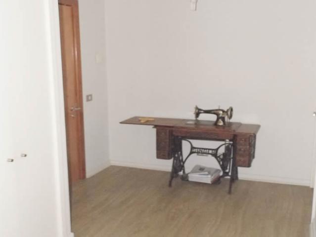 Lindo departamento 2D 2B con jardín y terraza