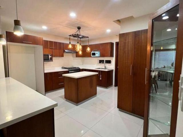 Lindo departamento amueblado en venta Residencial El Sendero