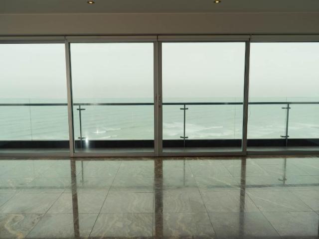 Lindo departamento moderno con vista espectacular al mar con terraza y gran balcón