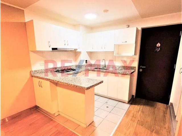 Lindo Dpto.En Venta Con Cochera En Urb. La Campiña Chorrillos