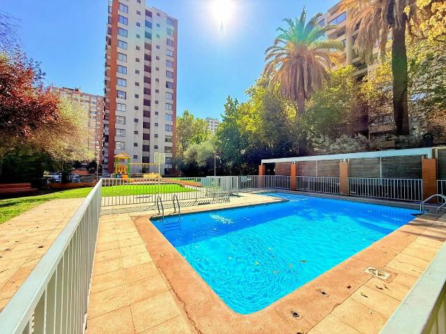 Lindo dpto piso 15, np, 3d, 2b, 1 estacionamiento y 1 bodega