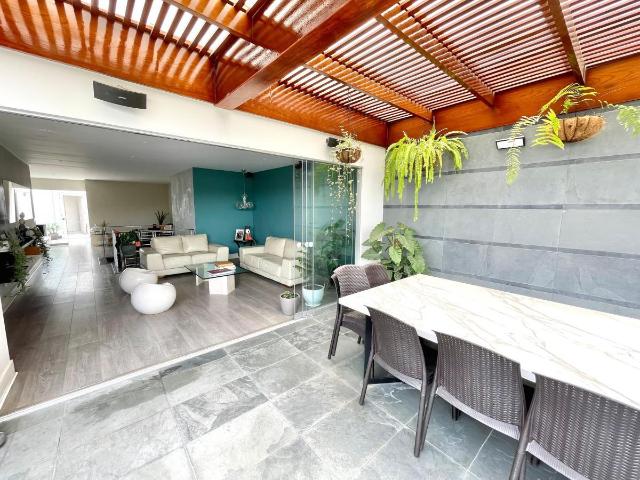 Lindo Duplex, con amplia terraza y piscina