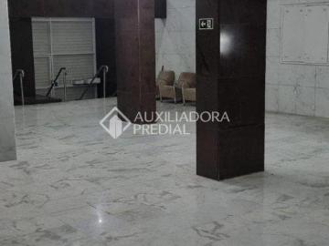 Lindo loft de frente, com terraço, andar alto. Próximo Santa Casa, UFRGS