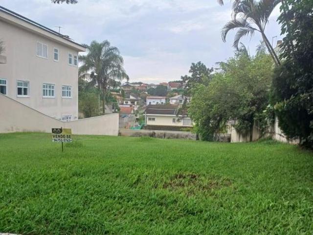 LINDO LOTE ALPHAVILLE, ÓTIMA LOCALIZAÇÃO E TOPOGRAFIA!