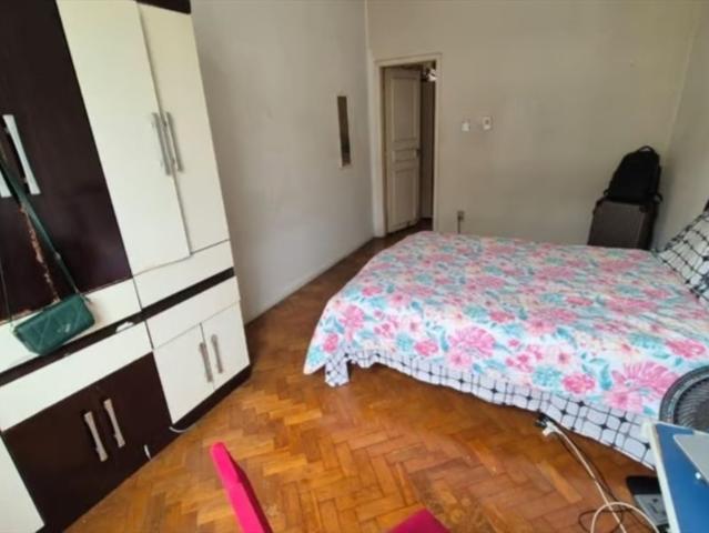 Lindo quarto mobiliado aprazível em Copacabana