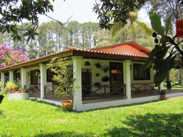 Lindo Sitio bem localizado