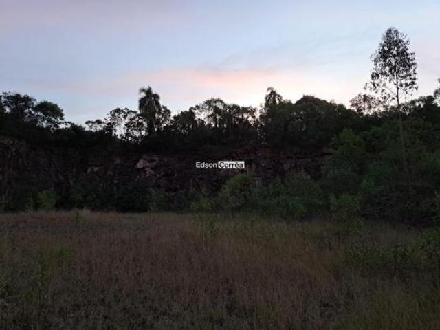 Lindo sítio com vista panorâmica