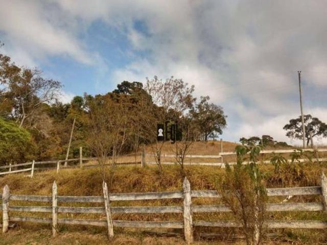 Sítio com 2 dormitórios à venda, 28000 m² por R$ 690.000,00 Centro Alfredo Vasconcelos/MG