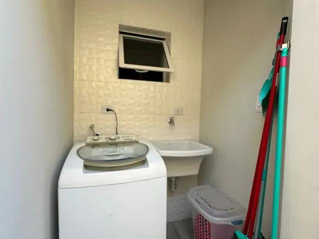 Lindo sobrado no Bosque dos Ipês totalmente reformado com área gourmet integrada