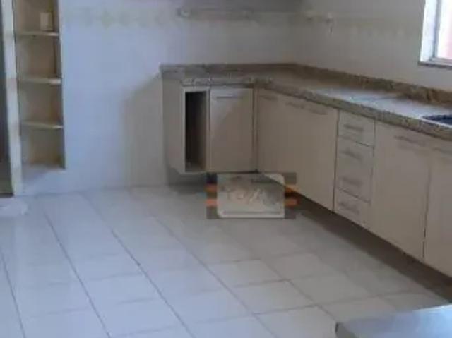 Lindo Sobrado a Venda com Piscina