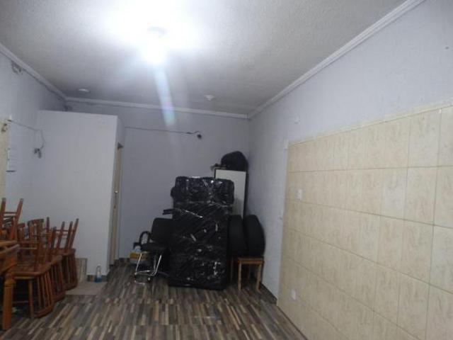 LINDO SOBRADO À VENDA COM SALÃO COMERCIAL, SUITE, BANHEIRA DE HIDROMASSAGEM E ÁREA GOURMET COM CHUR