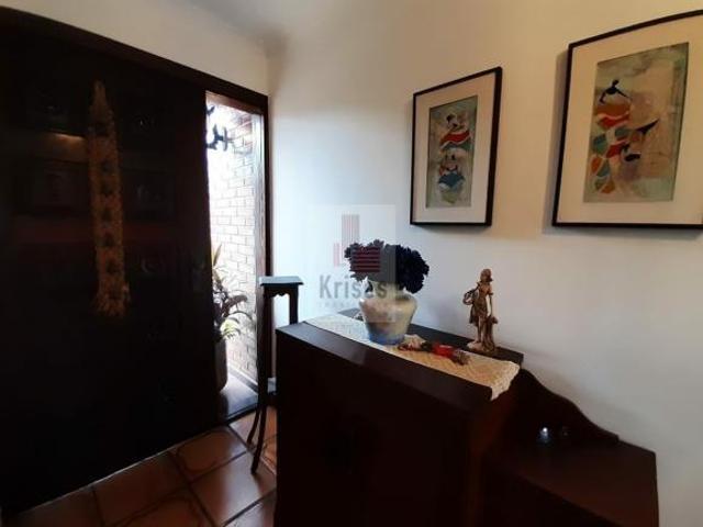 Lindo sobrado à venda com 4 quartos, sendo 1 suíte, em Butantã, São Paulo, SP