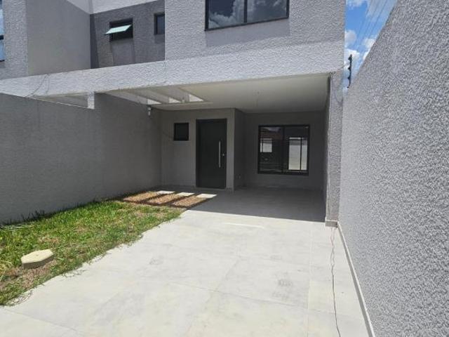 Lindo Sobrado à Venda no Boqueirão Conforto e Localização Privilegiada