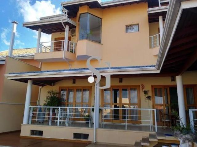 LINDO SOBRADO AO LADO DO COLÉGIO PORTO SEGURO DISPONÍVEL PARA VENDA !