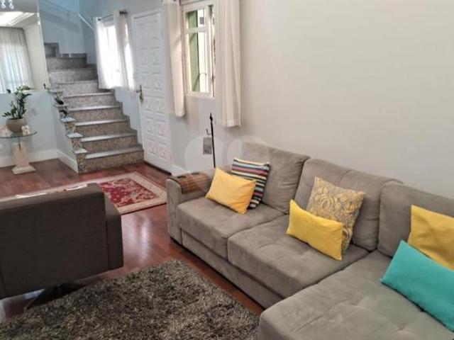 LINDO SOBRADO CASA VERDE