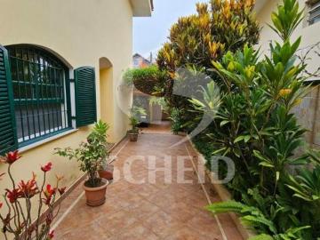 Lindo sobrado com 4 vagas e 3 quartos no Jardim Prudência