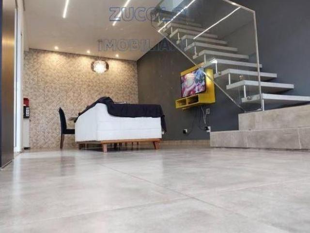 Lindo sobrado de 2 suite 1 quarto com 1 banheiros 2 vaga de garagem, muito bem localizado no bairro