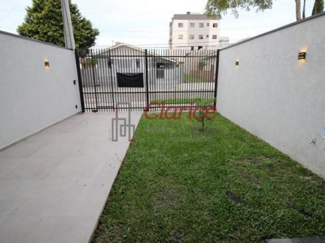 Lindo Sobrado de 3 Quartos na Cidade Jardim São José dos Pinhais PR, Próximo ao Centro!