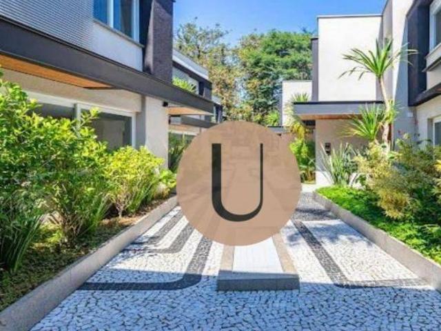 Lindo Sobrado em Condomínio 4suítes, 4 vagas, Alto da Boa Vista