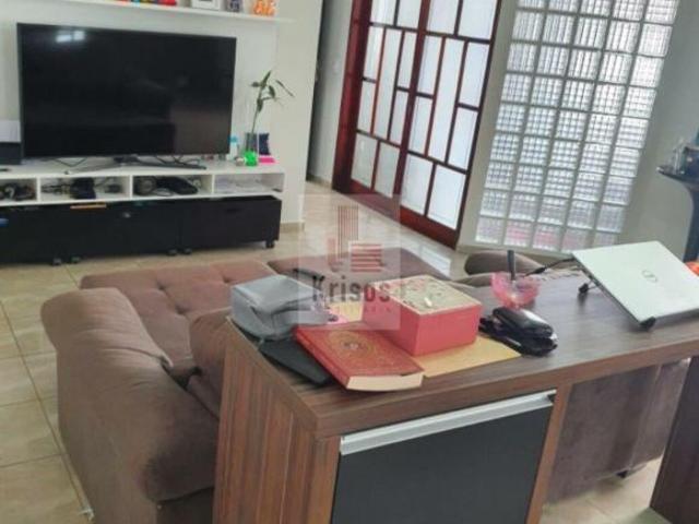 LINDO SOBRADO EM CONDOMINIO FECHADO