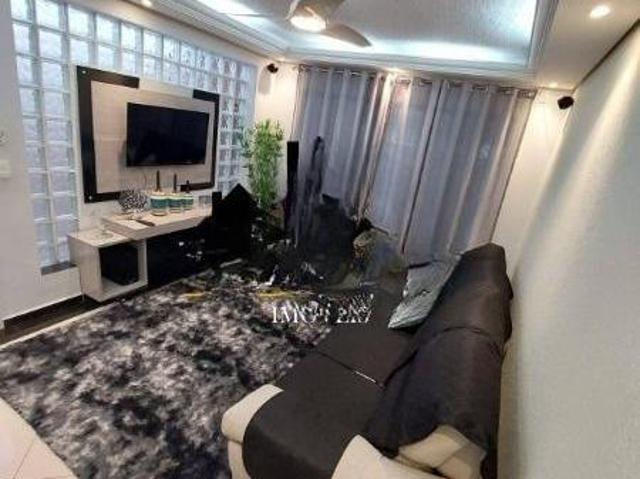 LINDO SOBRADO SENDO 2 DORMITORIOS, SENDO 2 SUITES